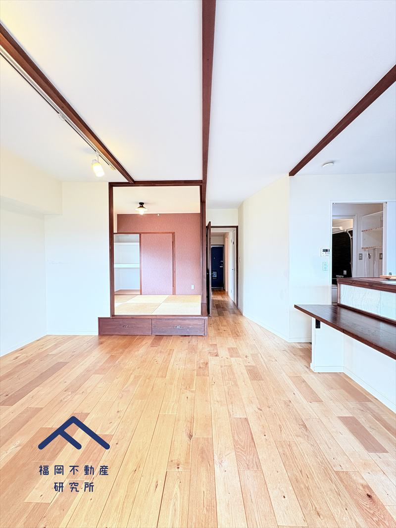 ダイアパレス西長住の居間・リビング