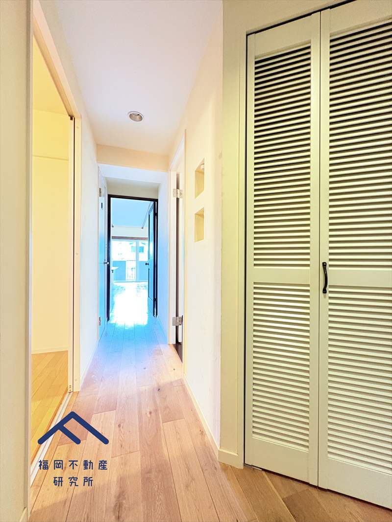 ダイアパレス西長住の玄関