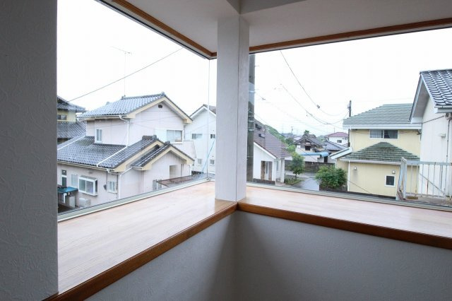 筑西市辻の寝室|２階洋室、大きな窓で明るいお部屋になっています（2021年7月撮影）