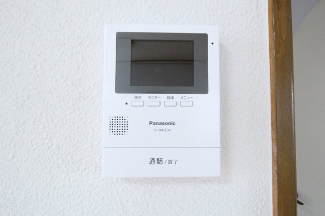 筑西市辻の内装|勝手口があります！キッチンの生ゴミをすぐに外に出せるのでゴミ出しの動線が短くなり、ゴミ出しの効率化が図れます！（2021年7月撮影）