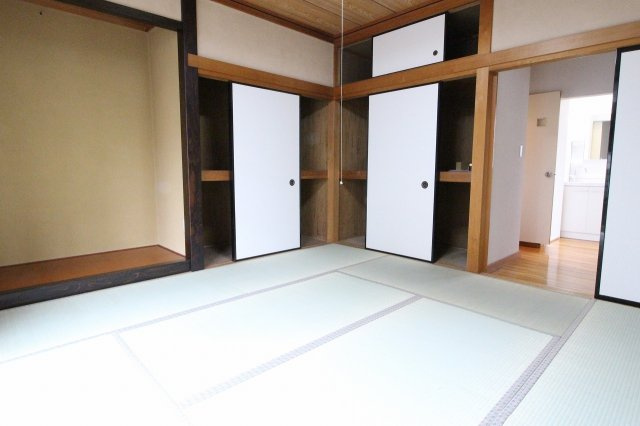 筑西市辻の和室|押入れもたくさんあり、収納はばっちりです！（2021年7月撮影）