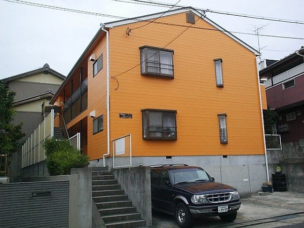 ムーニーコーノスの外観