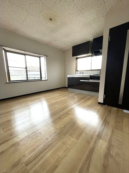 ムーニーコーノスの居間・リビング