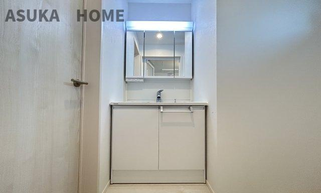 境之谷中古戸建の独立洗面台