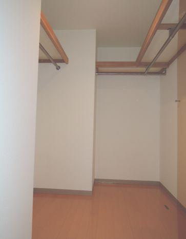 千代田区神田佐久間町４丁目の賃貸マンションの収納