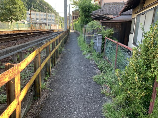 京都市左京区上高野鐘突町　建築条件無し売土地の前面道路含む現地写真