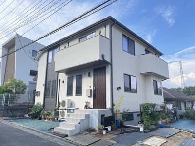 【駐車場】 | エトワール白鳥 | いつでも目の届く敷地内に駐車場があります♪荷物がかさばりがちなお買物にも、敷地内駐車場があると便利ですよね☆