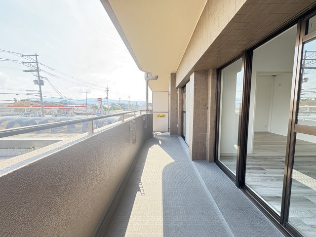 朝日プラザ八木東のバルコニー