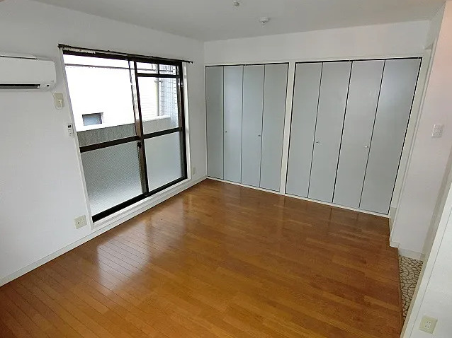 プランドール茨木の居間・リビング