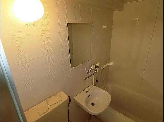 プランドール茨木の洗面所