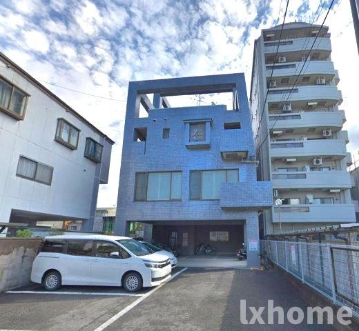 プランドール茨木の駐車場|駐車場に車を止められます