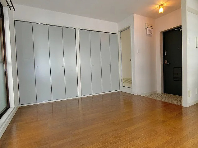 プランドール茨木の洋室