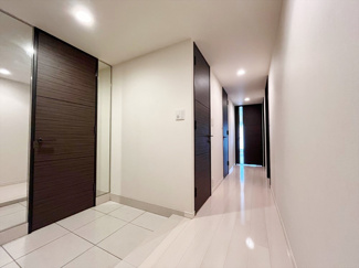 【玄関】 | リビオ海浜幕張ラヴィアンコート