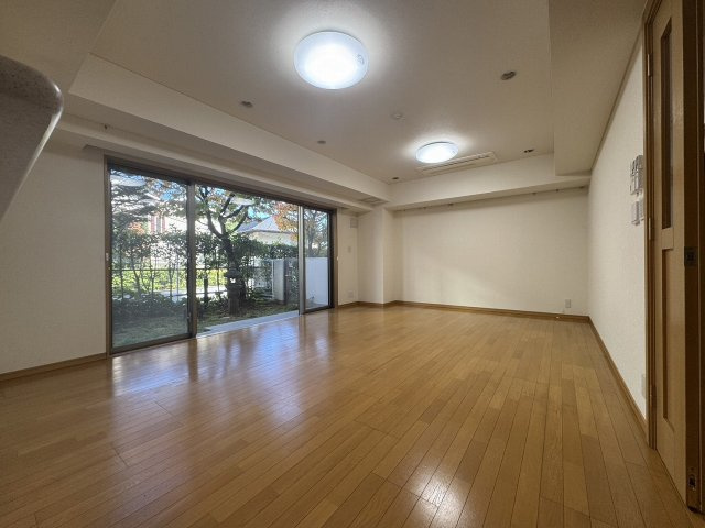 レジデンス青葉台のその他|★敷地内ゴミ集積場★