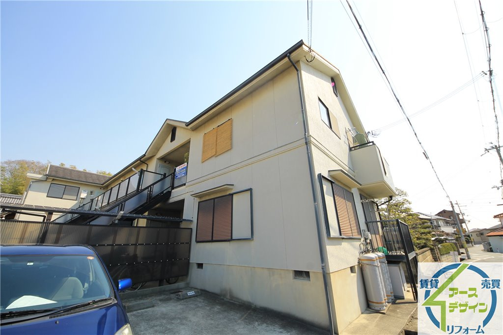 ハイツペルルの外観