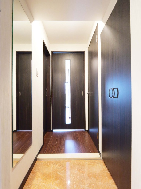 プレジオ永和EUROの玄関