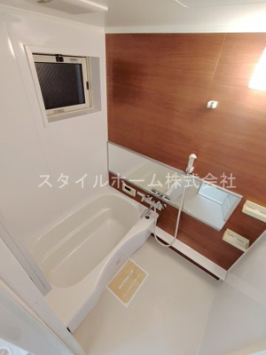 【浴室】 | アヴェク・トワ | 別部屋写真です。