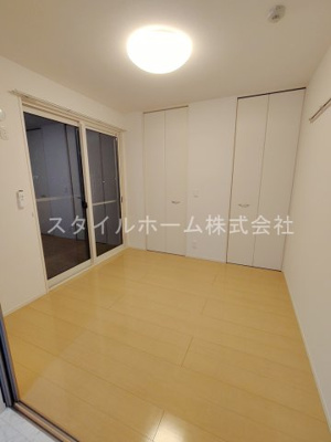 【居間・リビング】 | アヴェク・トワ | 別部屋写真です。