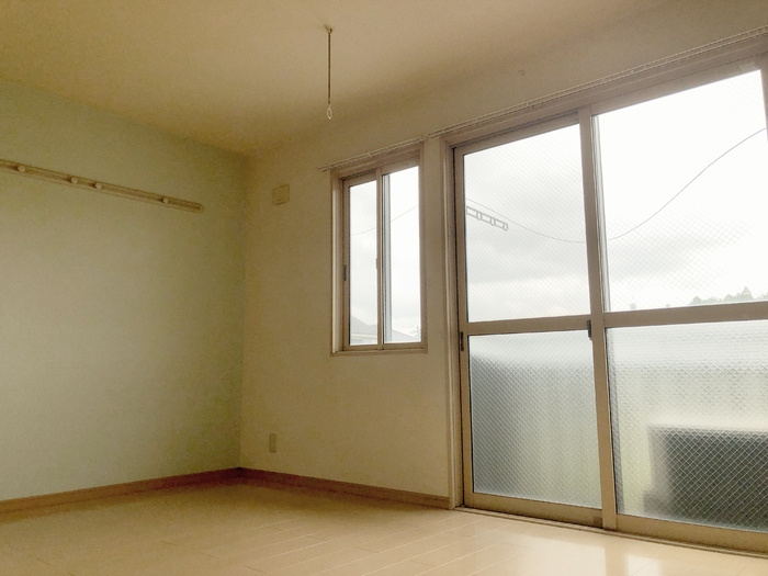 シャルム Ｂの居間・リビング|洋室