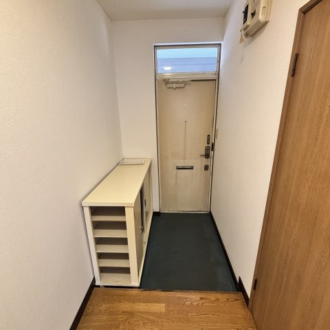 コーポ銀の玄関