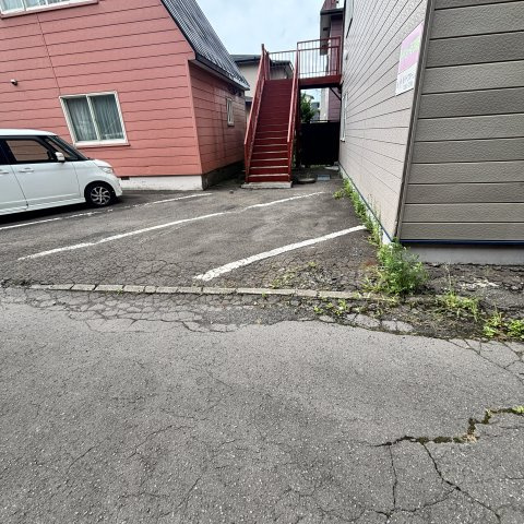 コーポ銀の駐車場