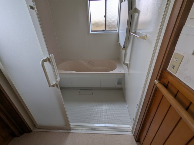 中古戸建　高崎市四ツ屋町の浴室