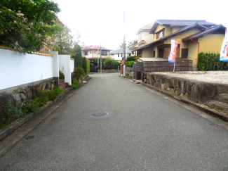 【前面道路含む現地写真】 | 川西市清和台西2丁目　建築条件無土地