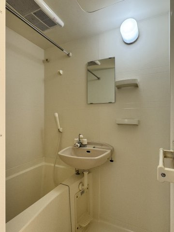 エスティメゾン南行徳の浴室|同間取り（参考写真）