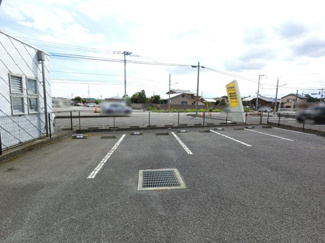 【駐車場】 | ラフィーネⅡ