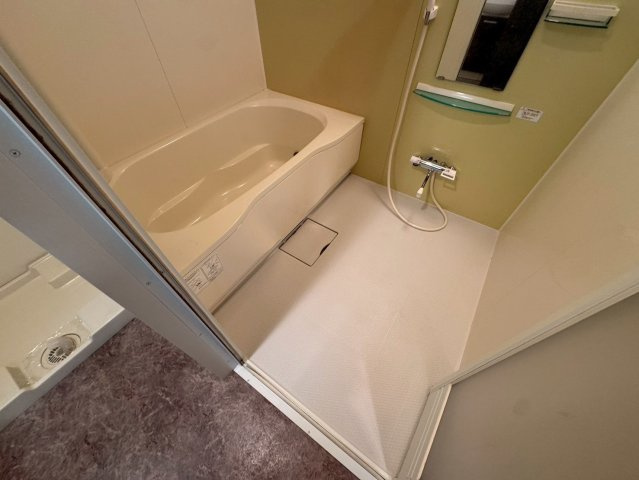 エステムコート三宮駅前Ⅱアデシオンの浴室|日々の暮らしに欠かせないお風呂です