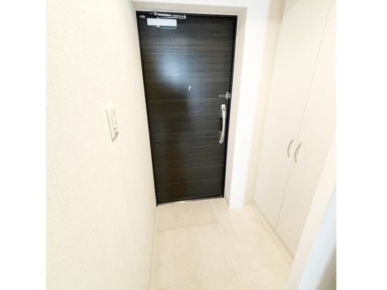 メイクスデザイン住吉Ⅳの玄関