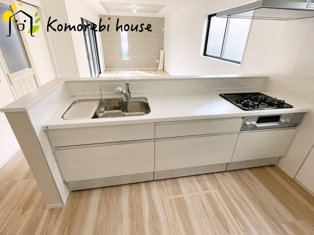 さいたま市西区指扇　15期　新築一戸建て　LIGARE　01のキッチン|2025/11/1　撮影