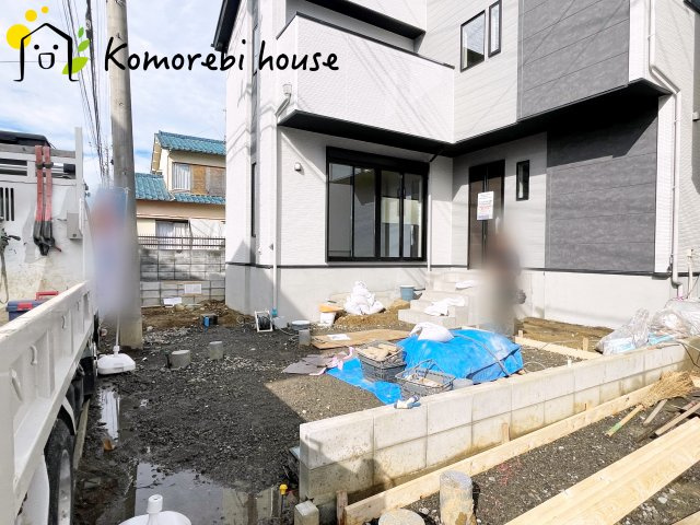 さいたま市西区指扇　15期　新築一戸建て　LIGARE　01の駐車場|2025/11/1　撮影