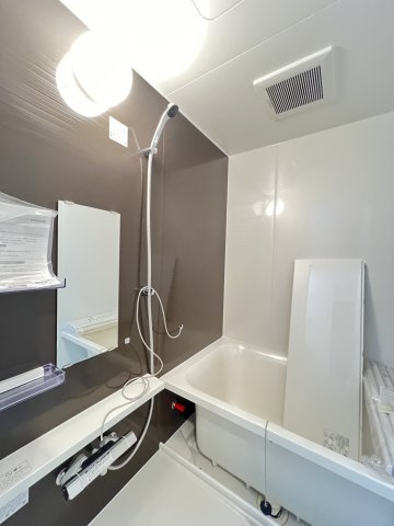 ローレルコート桜井南の浴室|ゆったりと入浴できるシステムバス