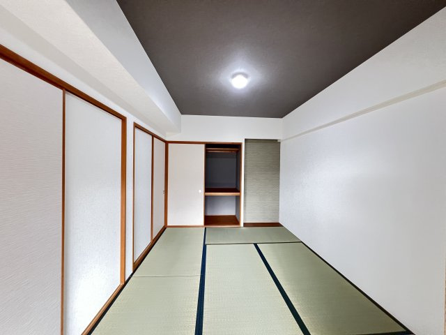 ローレルコート桜井南の和室|和室６帖　押入れ付き