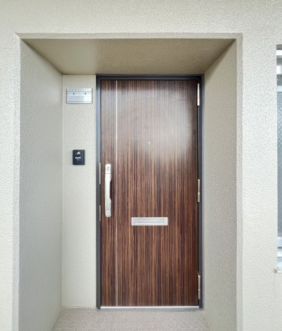 ローレルコート桜井南の玄関