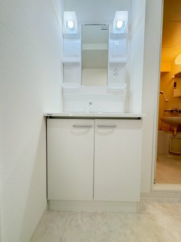 フラット34茨木の洗面所
