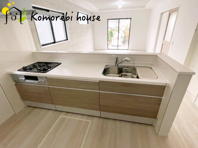 さいたま市西区指扇　15期　新築一戸建て　LIGARE　02のキッチン|使いやすいキッチンです