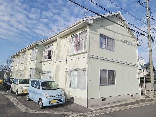 ハイツ常松の外観