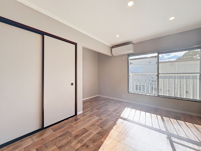 ハイツ常松の居間・リビング