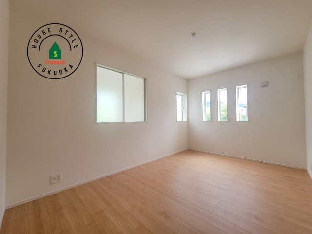 福岡市早良区重留7丁目第1-6棟（3号棟）の寝室|主寝室には収納力に優れたクローゼットがありますので、お部屋もすっきり片付きます。