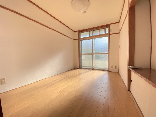 谷野マンションの居間・リビング