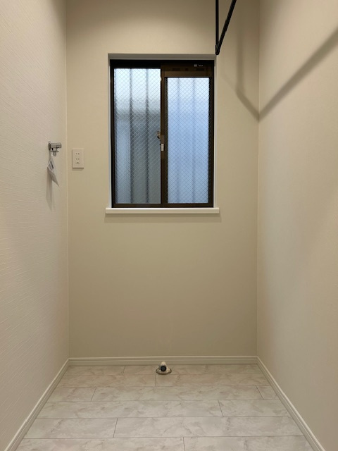 上河原通4丁目中古戸建のランドリースペース|専用のランドリールームがあり便利です♪