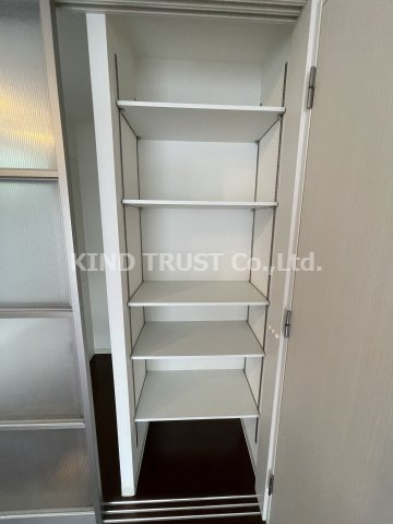 セレニテ天六の収納|たっぷりとした収納スペースです