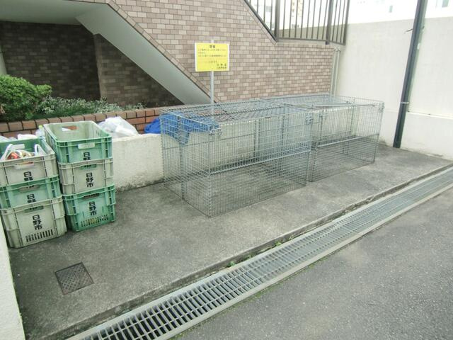 ごみ集積場
