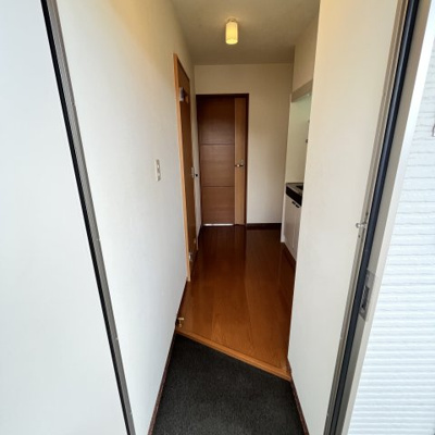 【玄関】 | レイクランドステージ弥高