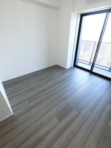 ステージグランデ本千葉の洋室