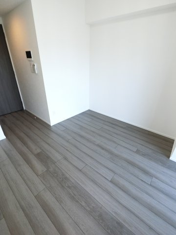 ステージグランデ本千葉の洋室