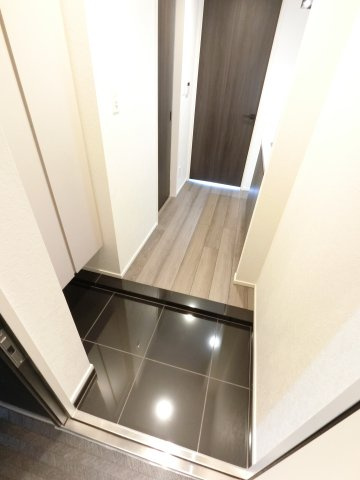 ステージグランデ本千葉の玄関