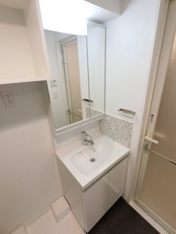 ステージグランデ本千葉の独立洗面台